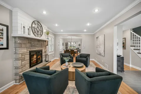 $1,150,000 | 128 Parkview Road, Glenview, IL 60025