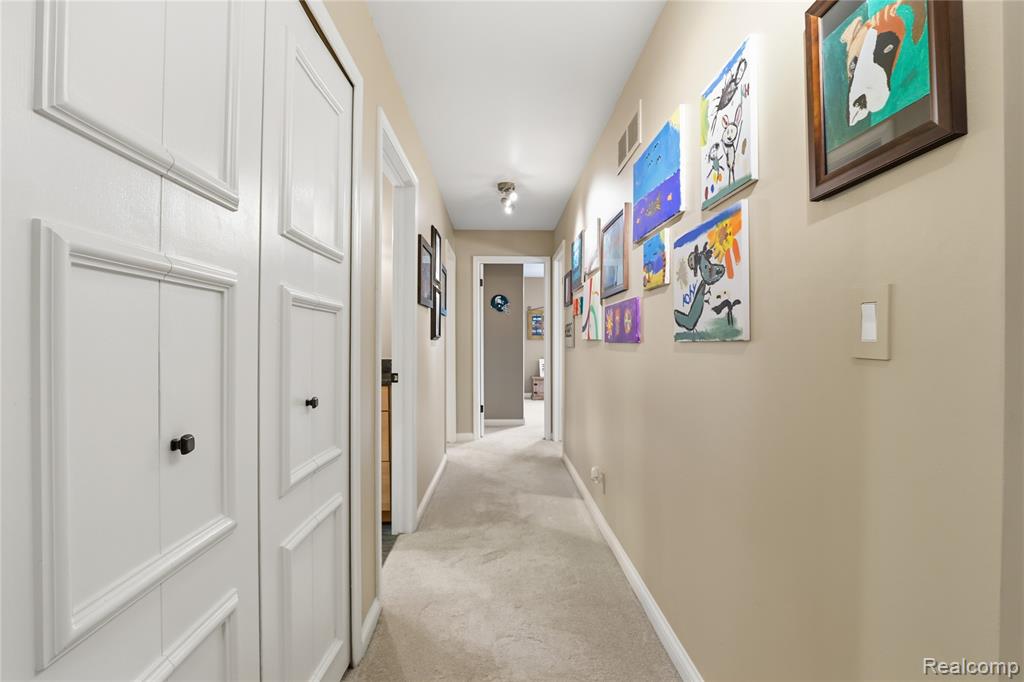 6211 Kings Scepter Road Grand Blanc, MI 48439 - Photo 19 of 82