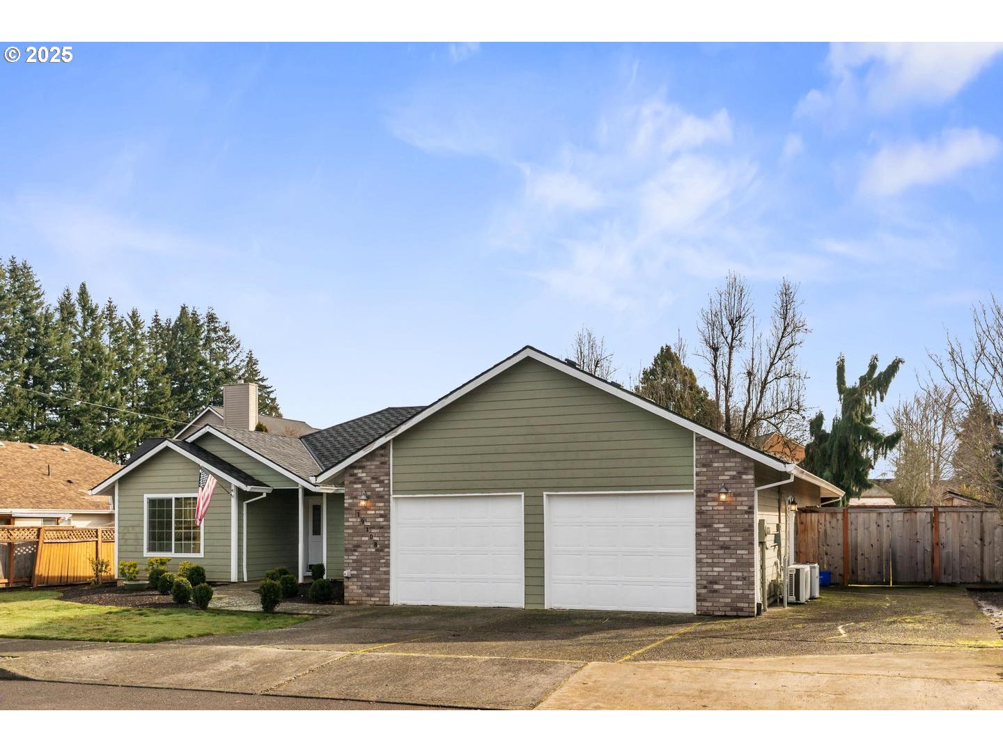 19108 South Pease Road Oregon City, OR 97045 - Photo 3 of 36 Gallery Image 3