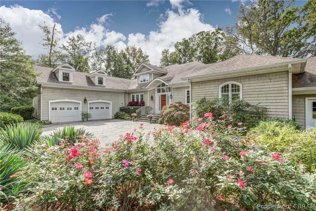 11 Mariners Watch Lane Kilmarnock, VA 22482 - Photo 1 of 28