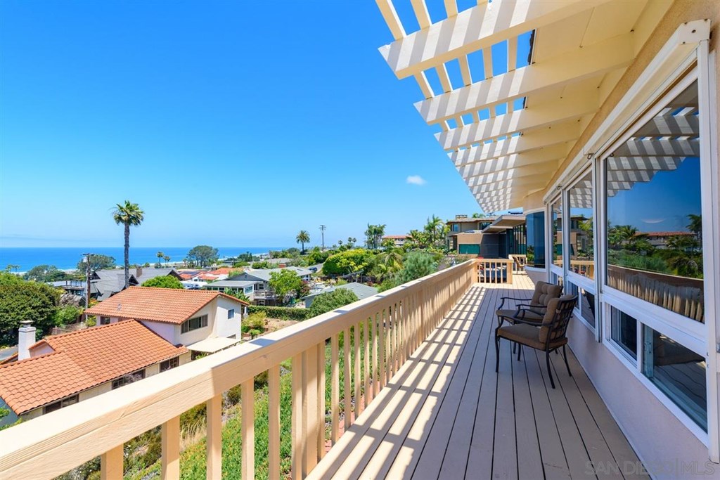 437 Marview Drive Solana Beach, CA 92075 - Photo 13 of 25