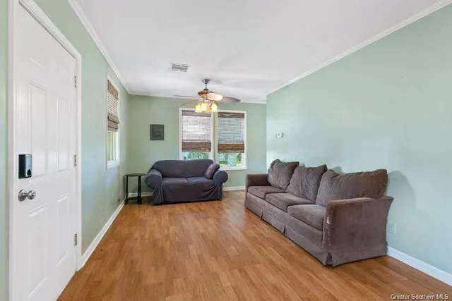 $245,000 | 318 South Welty Avenue, Iowa, LA 70647