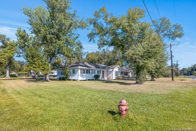 $245,000 | 318 South Welty Avenue, Iowa, LA 70647