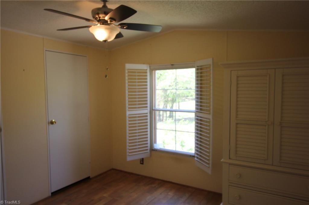 229 Chal Smith Road Mocksville, NC 27028 - Photo 12 of 20 Gallery Image 12