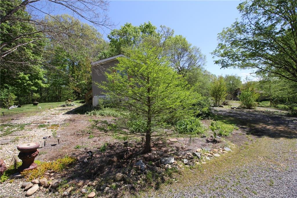229 Chal Smith Road Mocksville, NC 27028 - Photo 18 of 20 Gallery Image 18