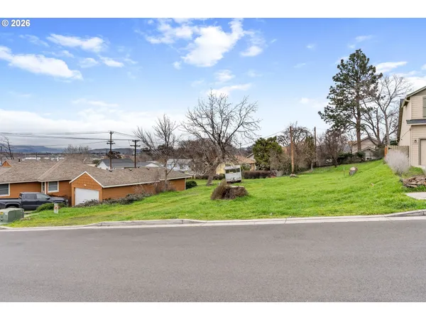 $110,000 | 1108 Myrtle Street, The Dalles, OR 97058