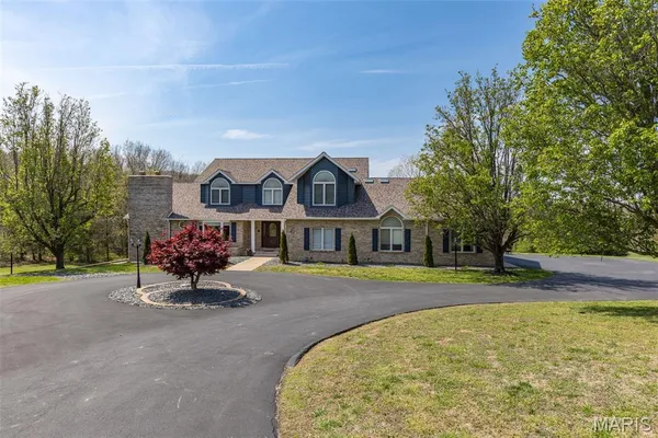 $699,900 | 220 Buzzard Rock Road, Farmington, MO 63640