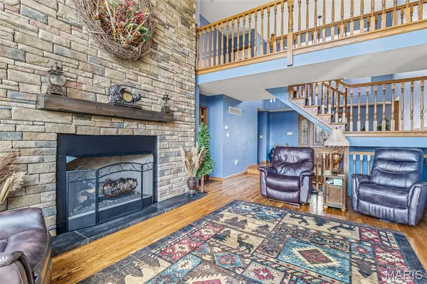 $699,900 | 220 Buzzard Rock Road, Farmington, MO 63640
