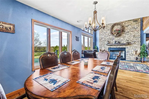$699,900 | 220 Buzzard Rock Road, Farmington, MO 63640