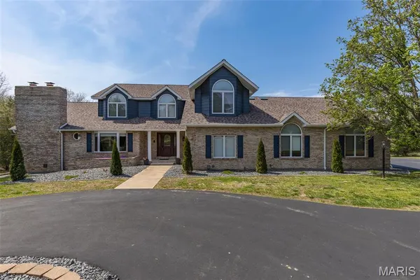 $699,900 | 220 Buzzard Rock Road, Farmington, MO 63640
