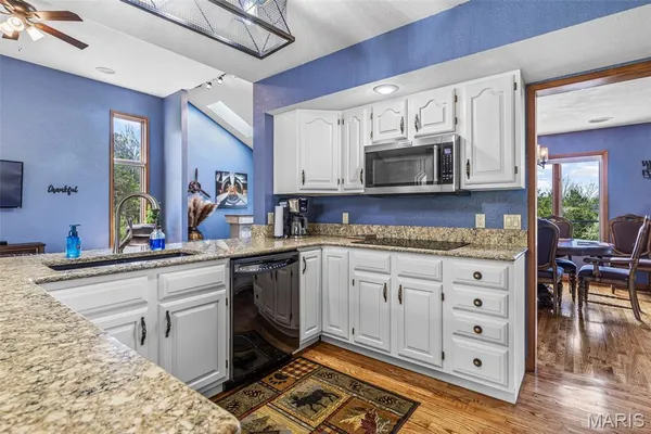 $699,900 | 220 Buzzard Rock Road, Farmington, MO 63640