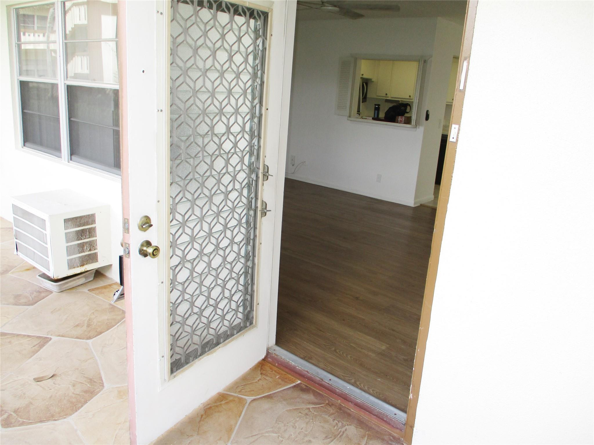 513 Mansfield M, Unit 513 Boca Raton, FL 33434 - Photo 11 of 47 Photo 11