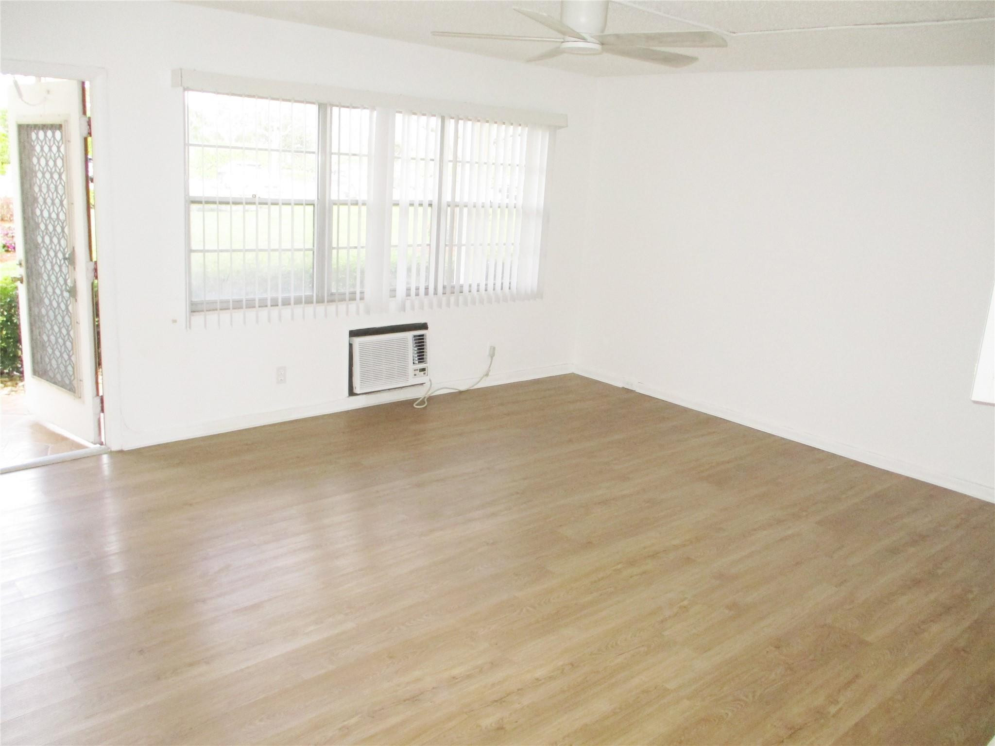 513 Mansfield M, Unit 513 Boca Raton, FL 33434 - Photo 14 of 47 Photo 14