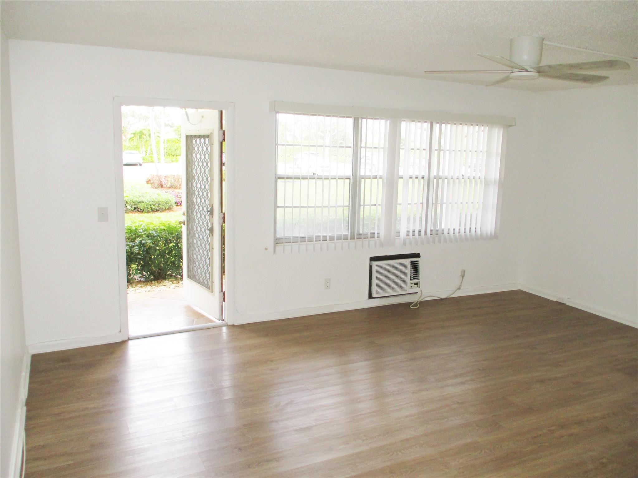 513 Mansfield M, Unit 513 Boca Raton, FL 33434 - Photo 15 of 47 Photo 15