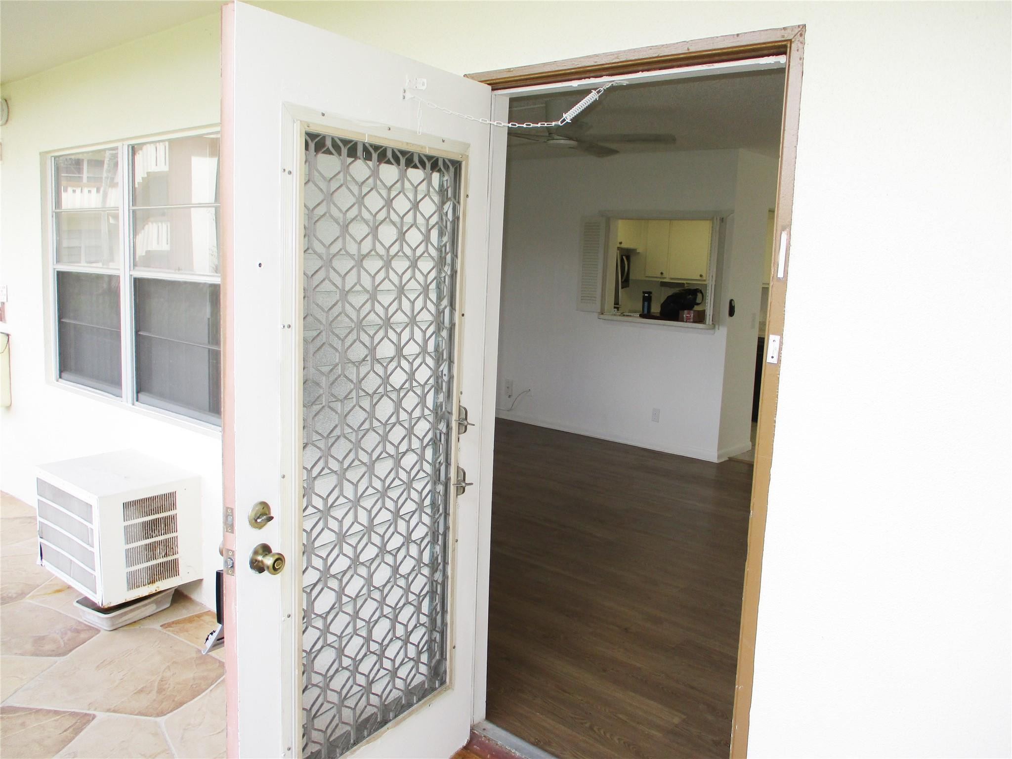 513 Mansfield M, Unit 513 Boca Raton, FL 33434 - Photo 2 of 47 Photo 2