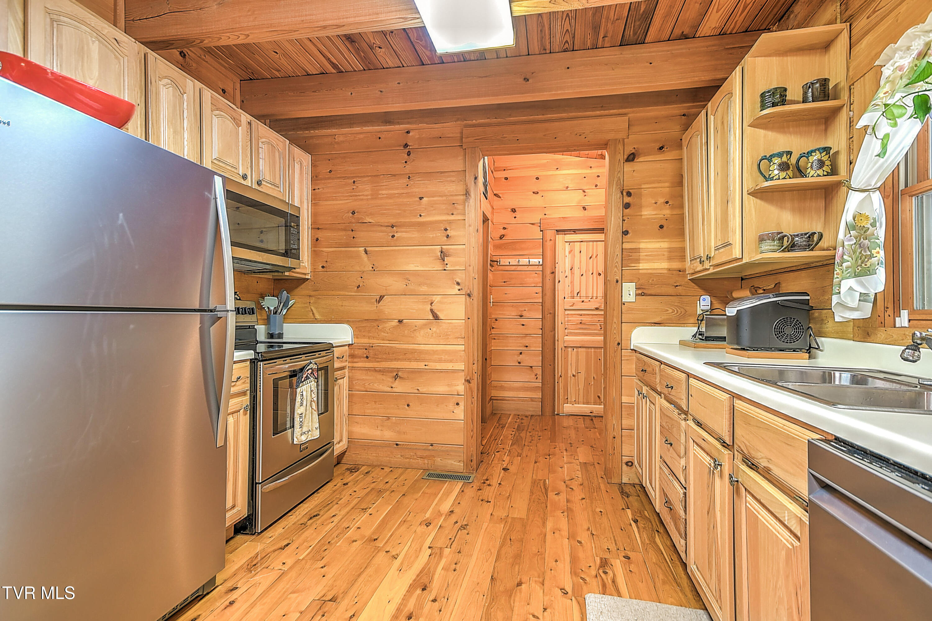 423 Pandora Fork Road Butler, TN 37640 - Photo 16 of 109 423 Pandora Fork DST-16