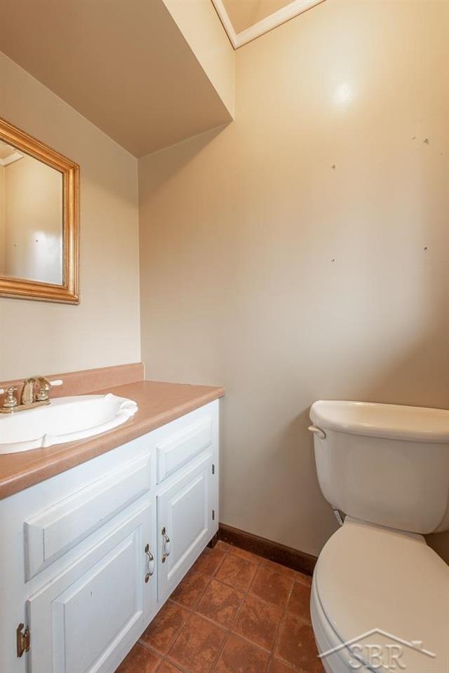 9140 Oakley Road St. Charles, MI 48655 - Photo 32 of 81 50068783-31.JPG