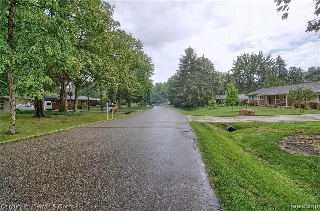28211 Peppermill Road Farmington Hills, MI 48331 - Photo 26 of 26