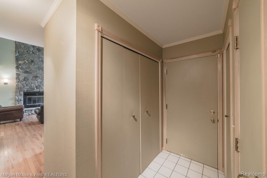 5195 Woodlane Road Clarkston, MI 48348 - Photo 29 of 50 DOUBLE CLOSET OFF GARAGE ENTRY