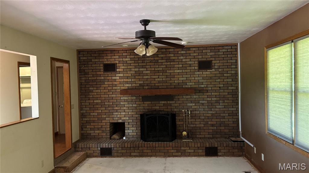 4002 Nation Road Salem, IL 62881 - Photo 3 of 36