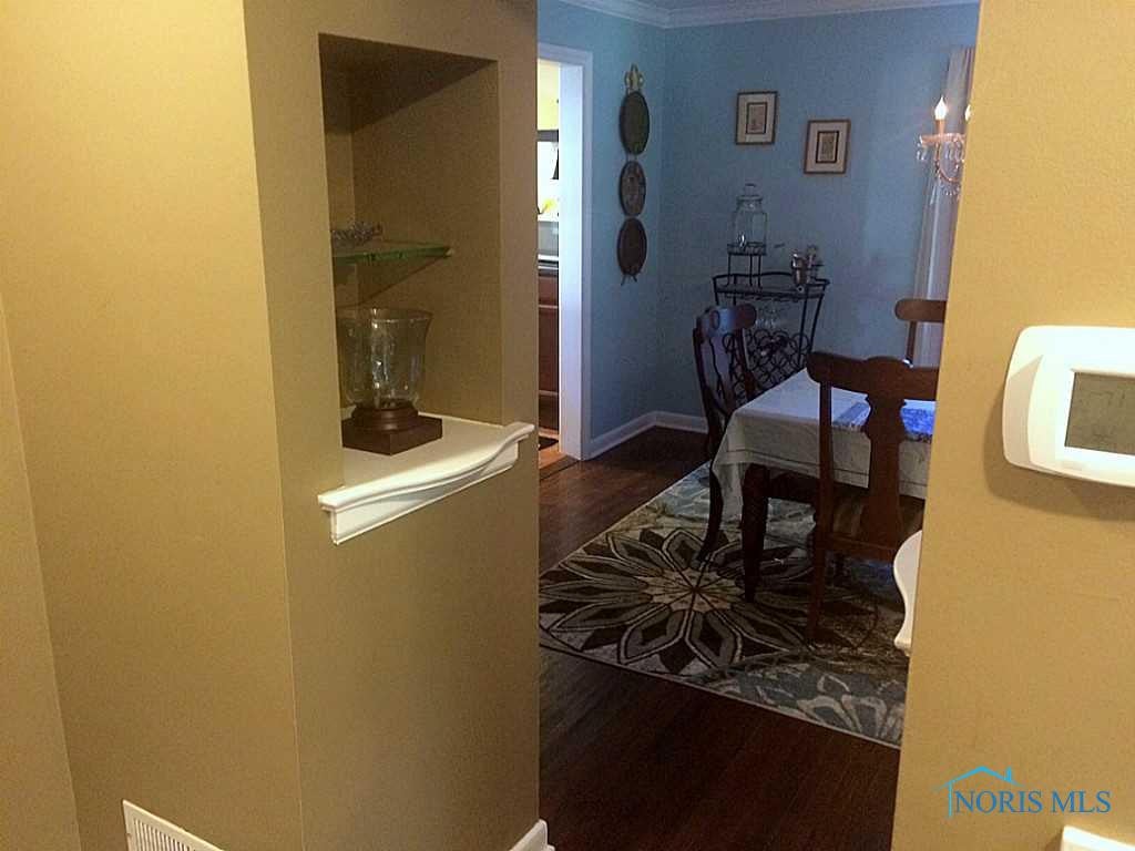 2262 Innisbrook Road Toledo, OH 43606 - Photo 8 of 16 Dining Room.