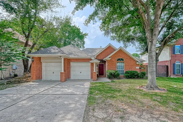 $2,095 | 4126 Surreydon Drive, Houston, TX 77014