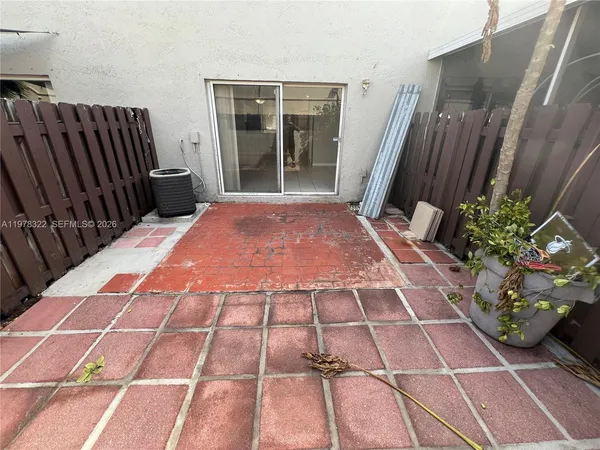 $2,550 | 110 Southwest 109th Avenue, Unit 15, Sweetwater, FL 33174