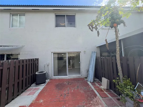 $2,550 | 110 Southwest 109th Avenue, Unit 15, Sweetwater, FL 33174