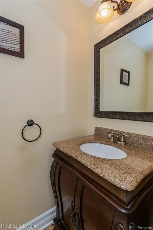 1958 Brookfield Road Rochester Hills, MI 48306 - Photo 11 of 35