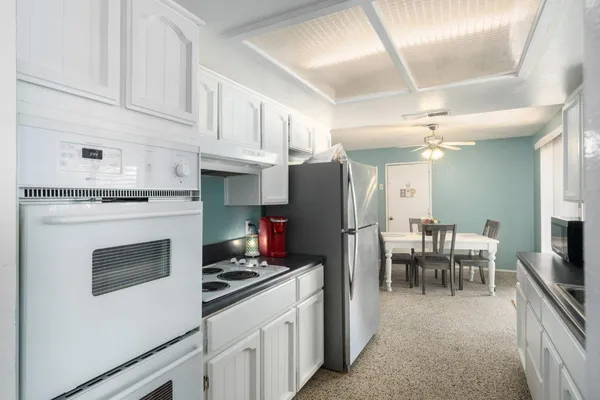 $385,000 | 991 7th Ave Drive, Kingsburg, CA 93631