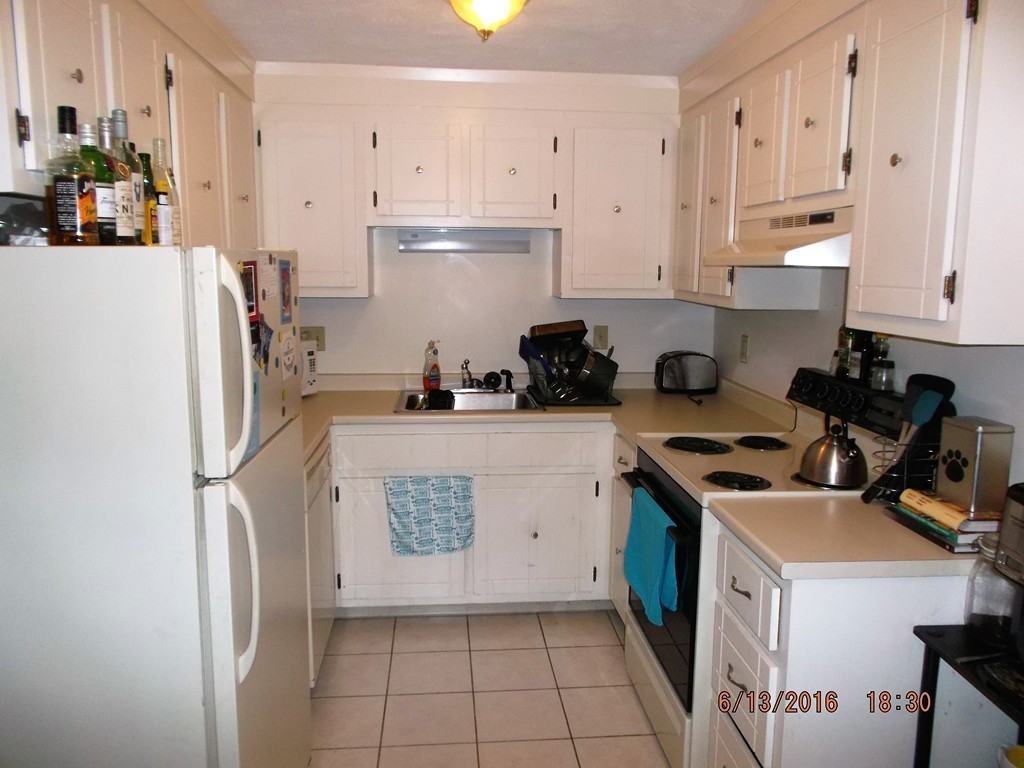 48 North Emerson Street, Unit 9 Wakefield, MA 01880 - Photo 5 of 12
