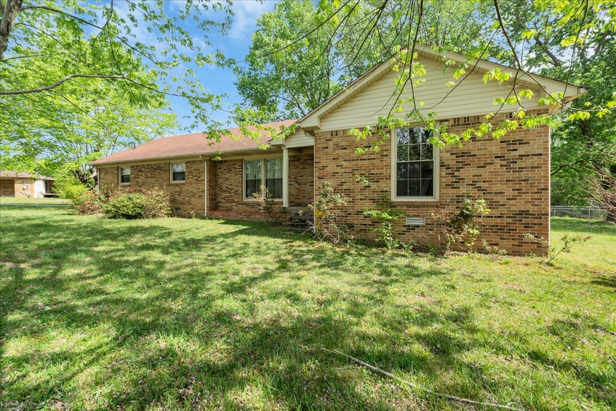 283 Pine Grove Road Smithville, TN 37166 - Photo 4 of 42