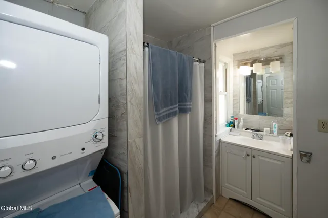 $285,000 | 1823 8th Street, Rensselaer, NY 12144