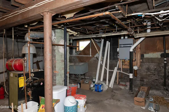 $285,000 | 1823 8th Street, Rensselaer, NY 12144