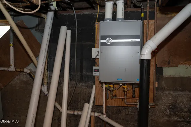 $285,000 | 1823 8th Street, Rensselaer, NY 12144