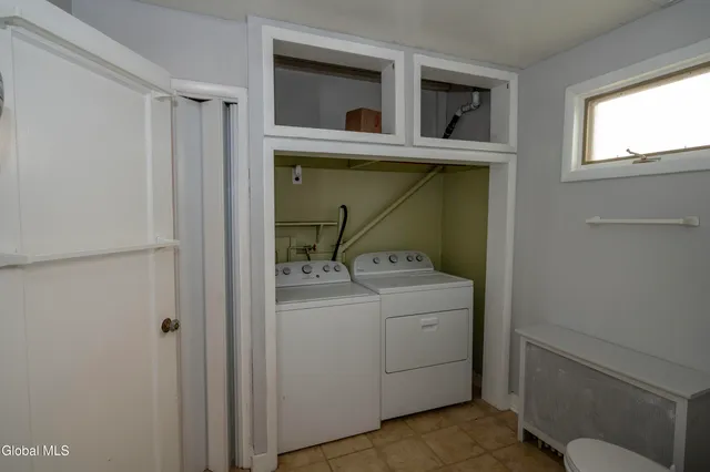 $285,000 | 1823 8th Street, Rensselaer, NY 12144