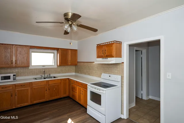 $285,000 | 1823 8th Street, Rensselaer, NY 12144