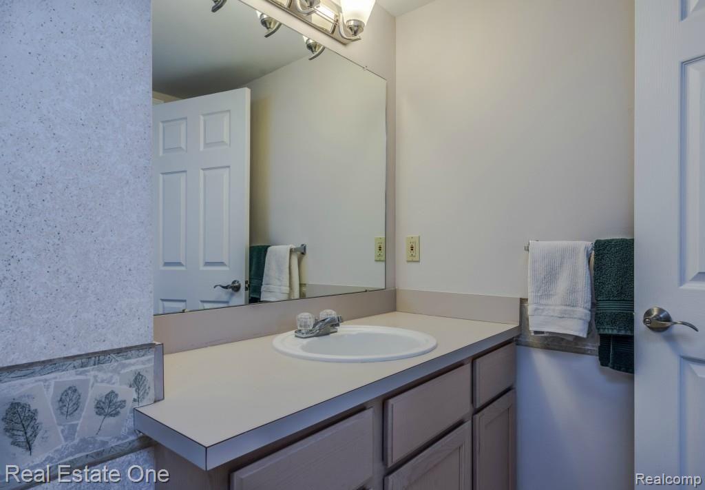3093 Silverbrook Drive Rochester, MI 48306 - Photo 30 of 39 26 3093 Silverbrook, Oakland TWP Mi, Koteles, 03-23-15-930_enfused.jpg