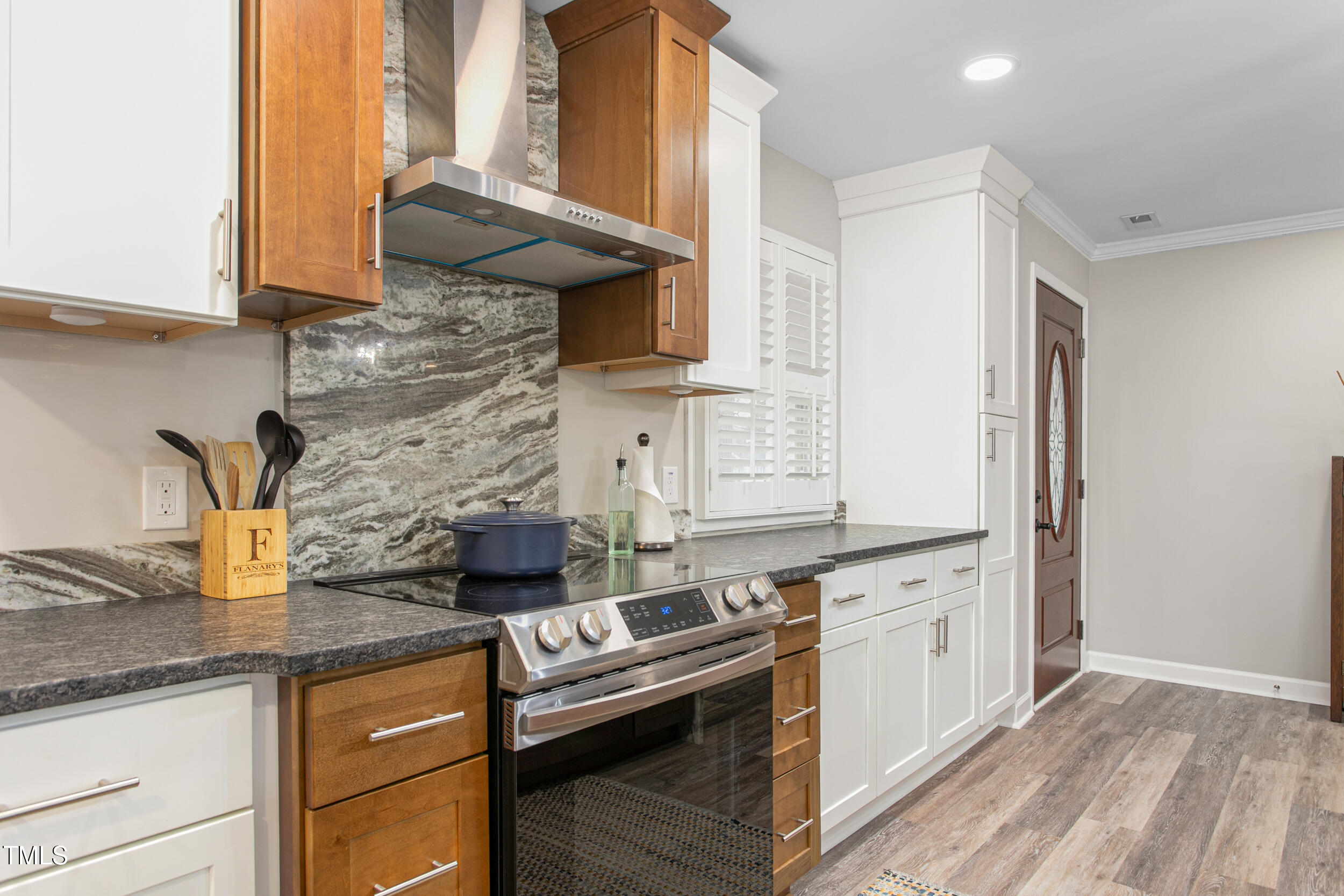 928 Hanford Road Graham, NC 27253 - Photo 14 of 47 Kitchen