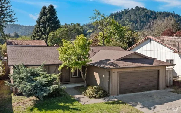 $549,000 | 171 Chablis Way, Cloverdale, CA 95425