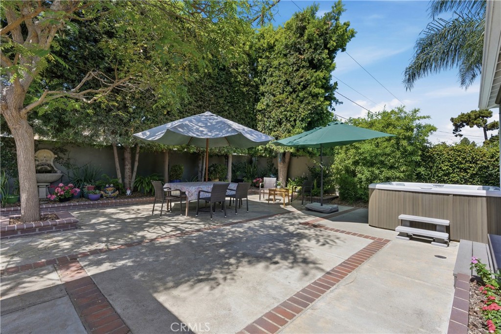 4357 Sunfield Avenue Long Beach, CA 90808 - Photo 32 of 34 Private backyard