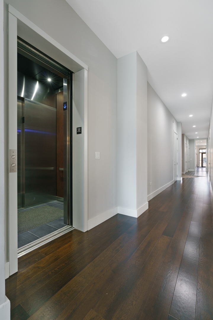 1124 West Adams Street, Unit 3E Chicago, IL 60607 - Photo 2 of 30