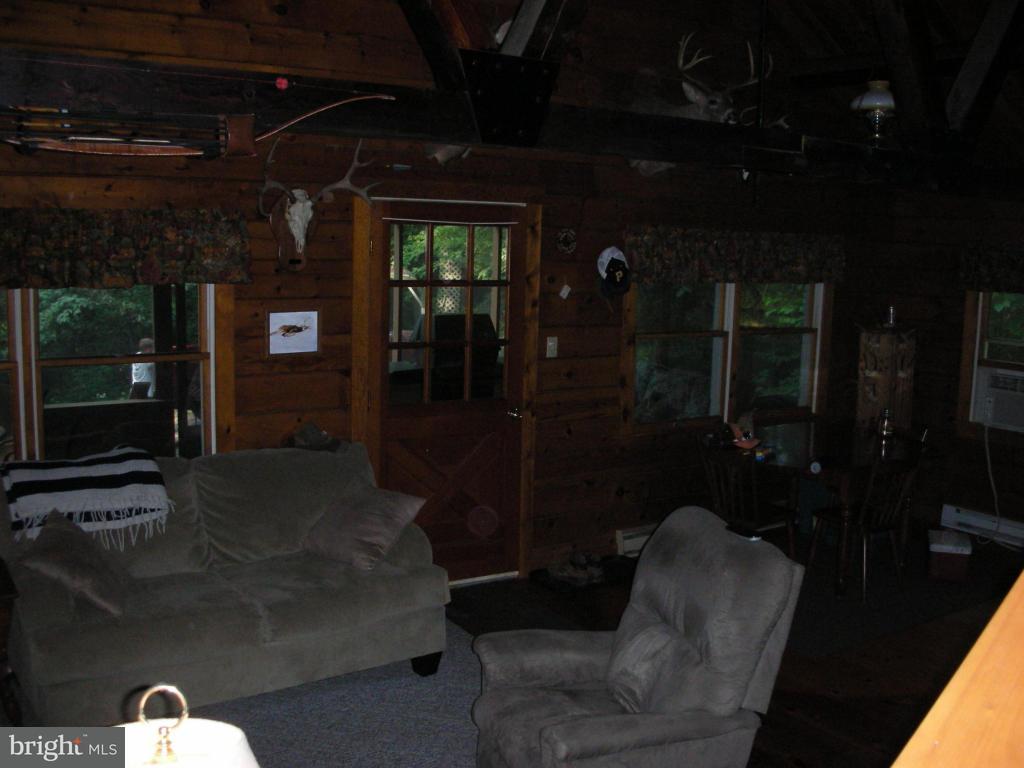 125 Distillery Road Newmanstown, PA 17073 - Photo 4 of 10 Gallery Image 4