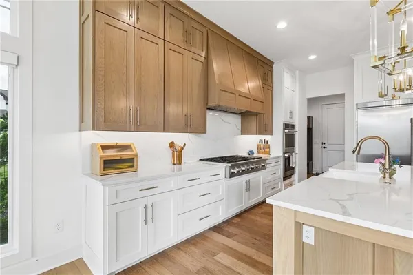 $1,674,950 | 10711 West 173rd Terrace, Overland Park, KS 66221