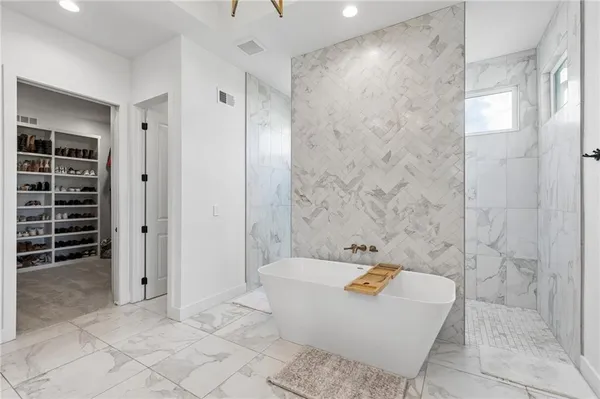 $1,674,950 | 10711 West 173rd Terrace, Overland Park, KS 66221