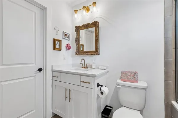 $1,674,950 | 10711 West 173rd Terrace, Overland Park, KS 66221