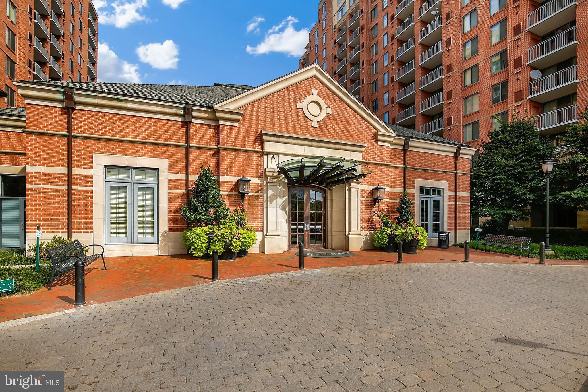 11710 Old Georgetown Road, Unit 1004 North Bethesda, MD 20852 - Photo 2 of 28