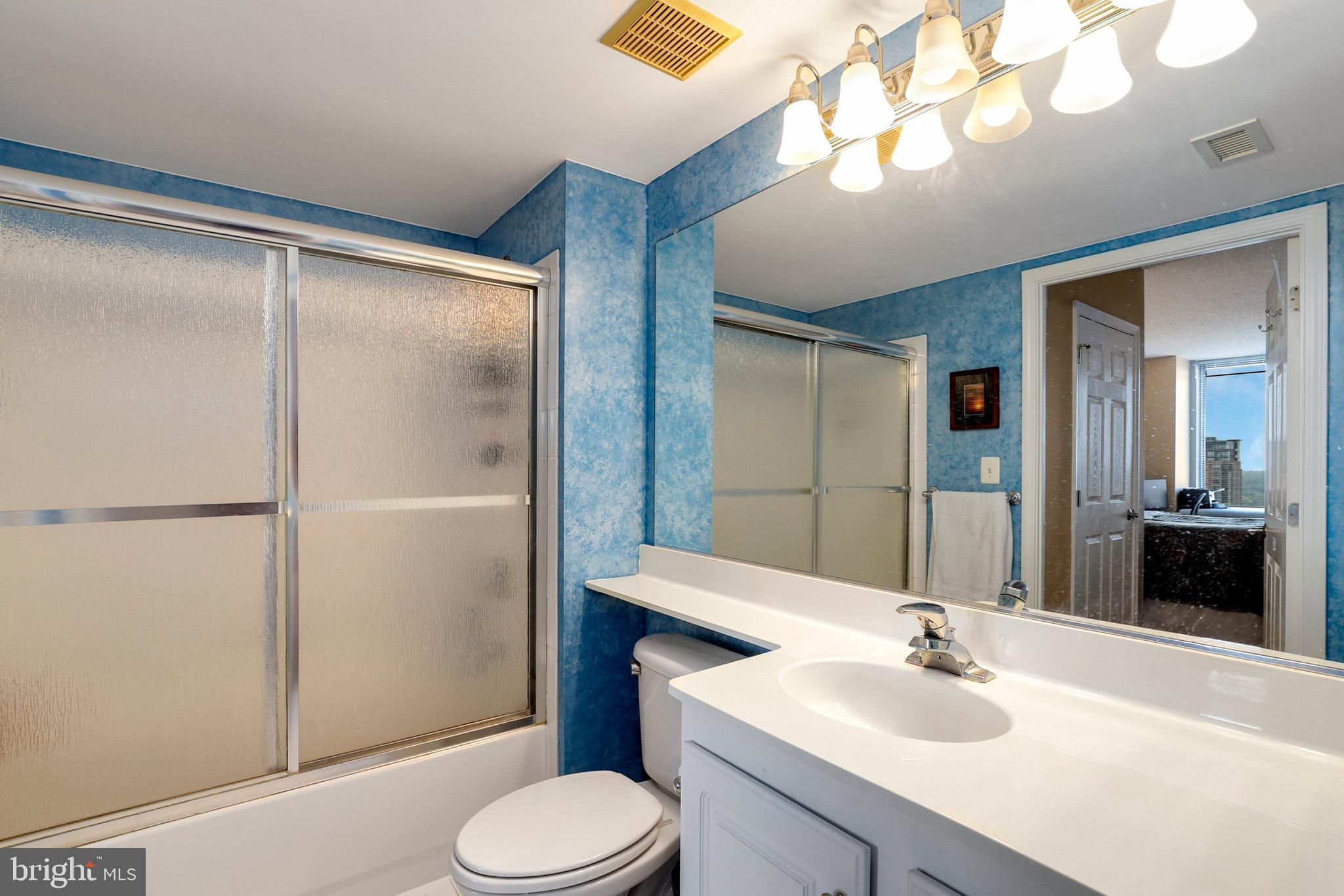 11710 Old Georgetown Road, Unit 1004 North Bethesda, MD 20852 - Photo 9 of 28