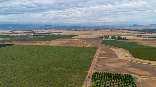 $25,000,000 | 10464 East Herndon Avenue, Clovis, CA 93619