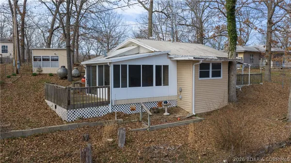 $134,900 | 30560 Pecan Drive, Edwards, MO 65326